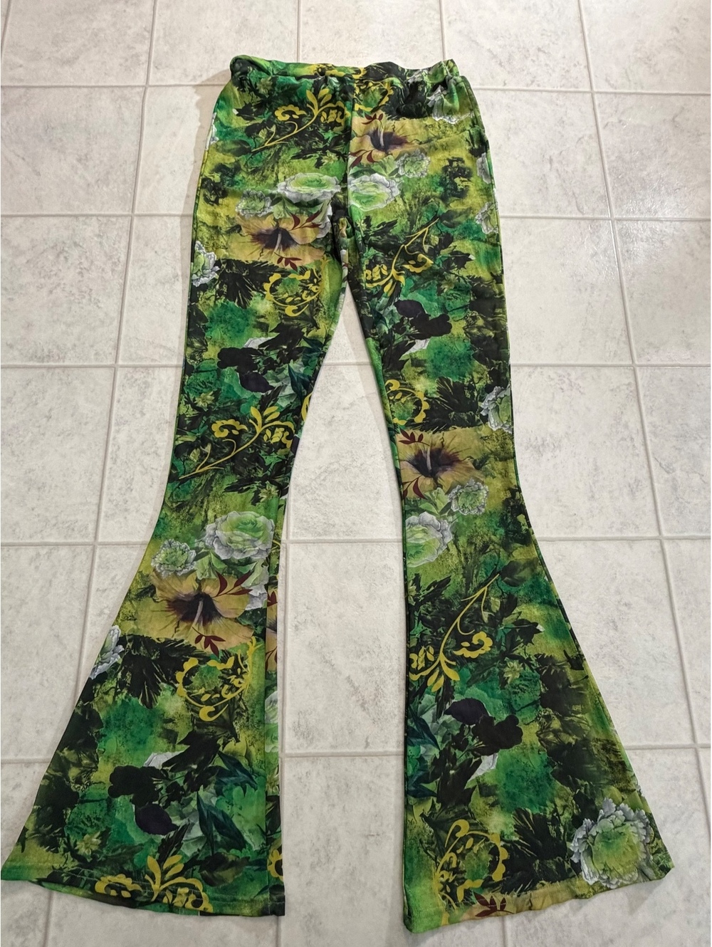 Green print flare pants